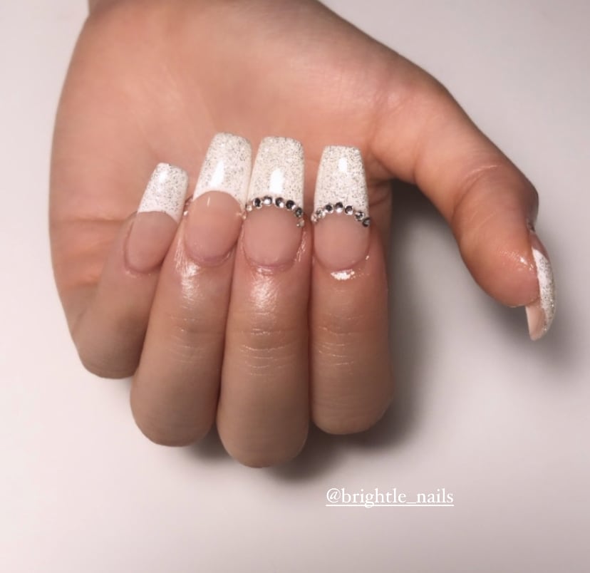 bright Le nails and beauty